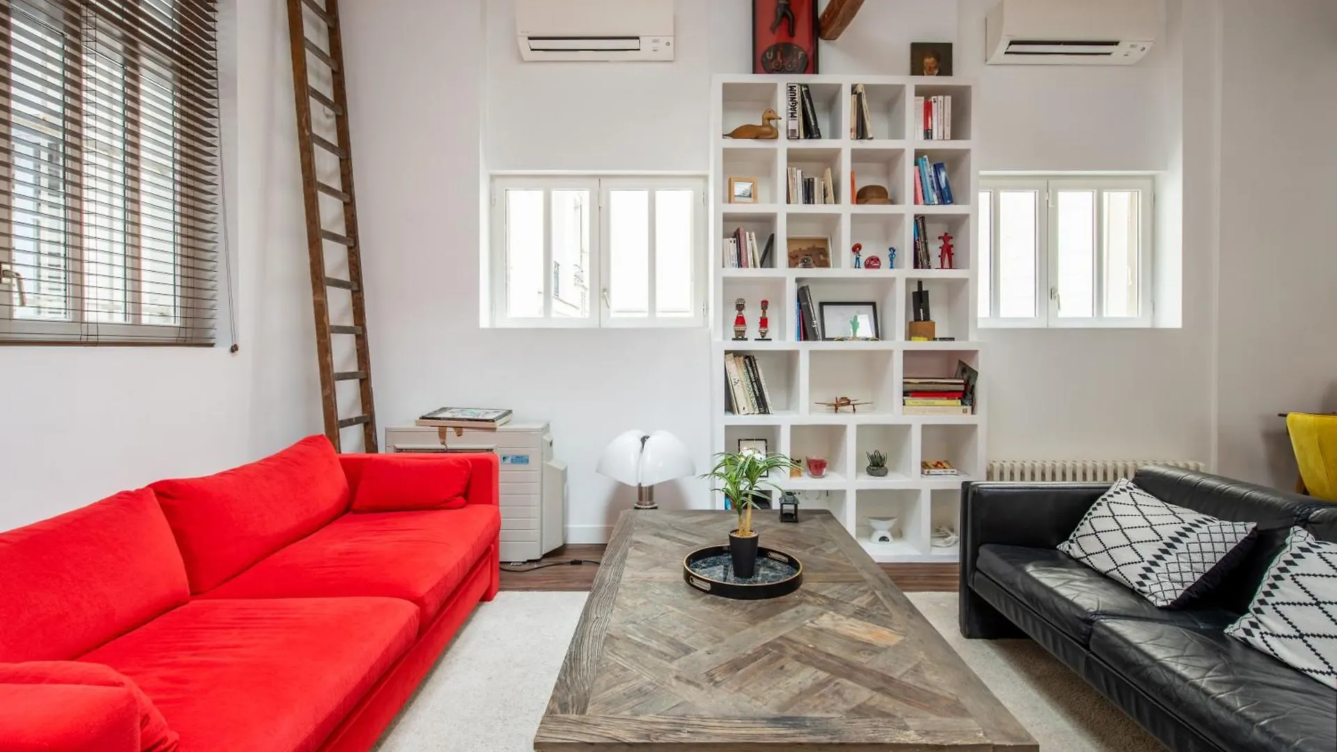 Paris 9Eme - Superbe Loft Avec Terrasse Privative Daire 0*,  Fransa